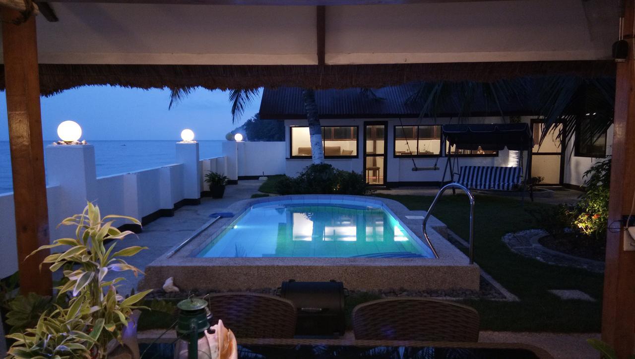 Bamboo Beachhouse Dormitory Garcia Hernandez Exterior photo