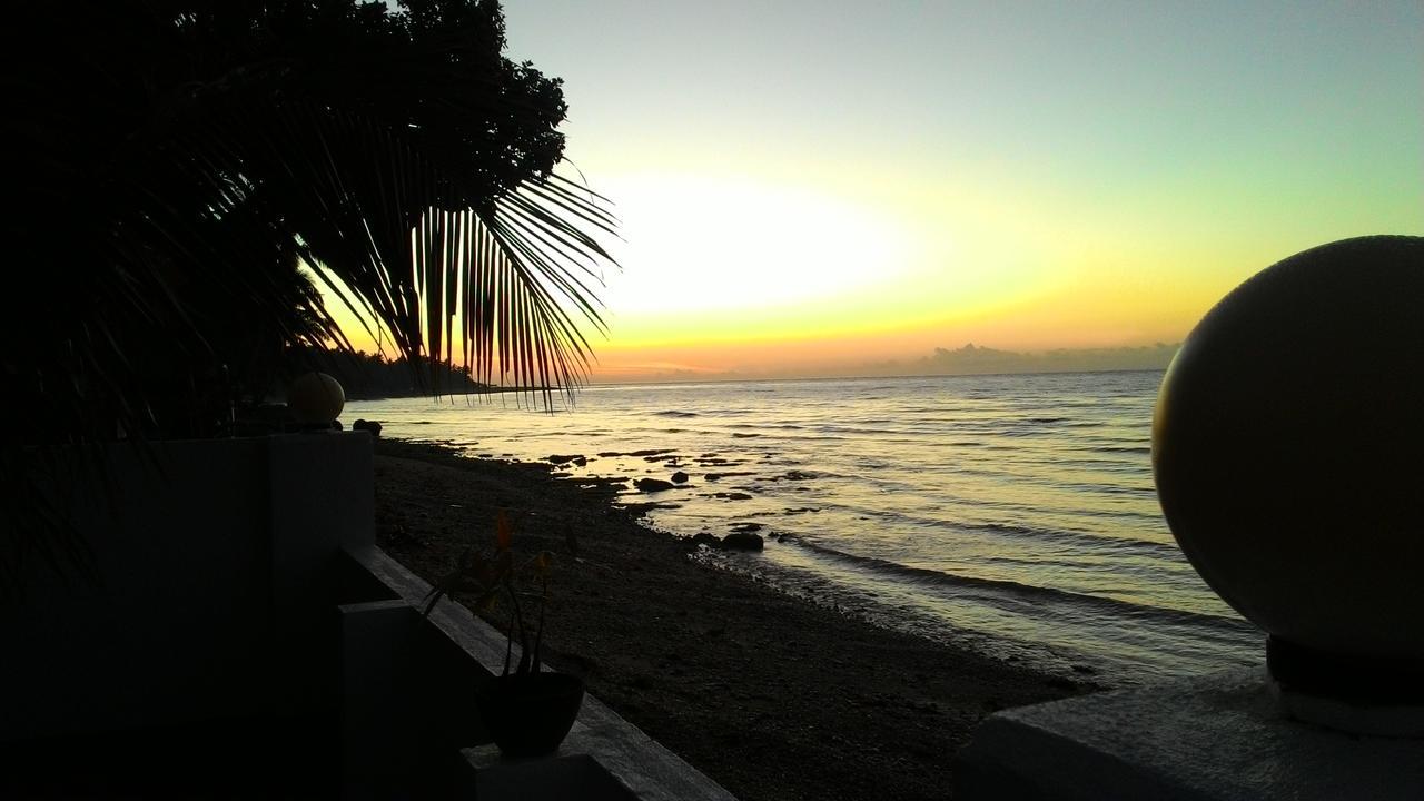 Bamboo Beachhouse Dormitory Garcia Hernandez Exterior photo