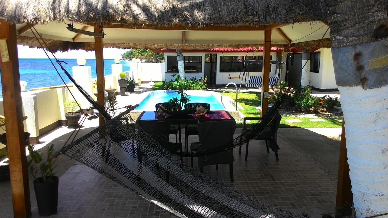 Bamboo Beachhouse Dormitory Garcia Hernandez Exterior photo