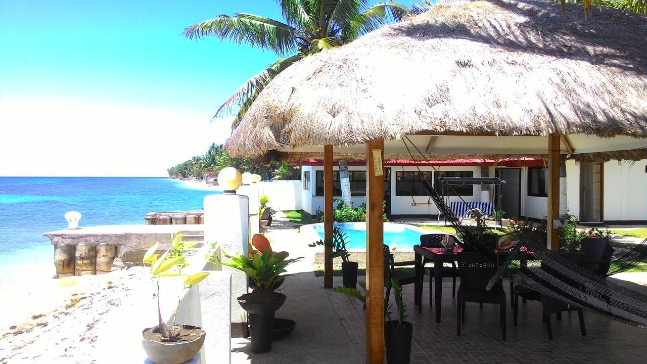 Bamboo Beachhouse Dormitory Garcia Hernandez Exterior photo