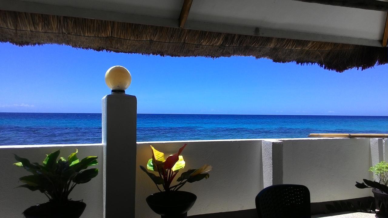 Bamboo Beachhouse Dormitory Garcia Hernandez Exterior photo