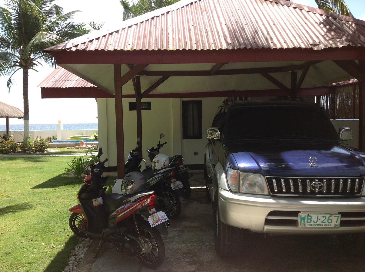 Bamboo Beachhouse Dormitory Garcia Hernandez Exterior photo